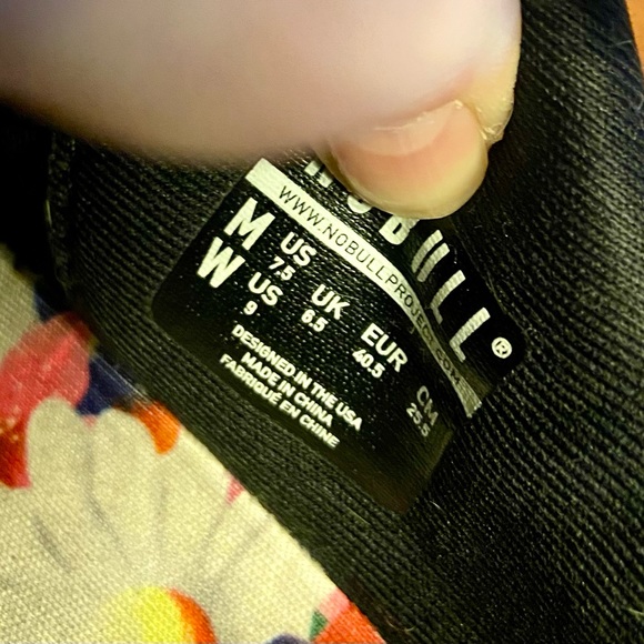 Woman’s Floral Nobull trainers M7.5 W9 - Picture 7 of 7